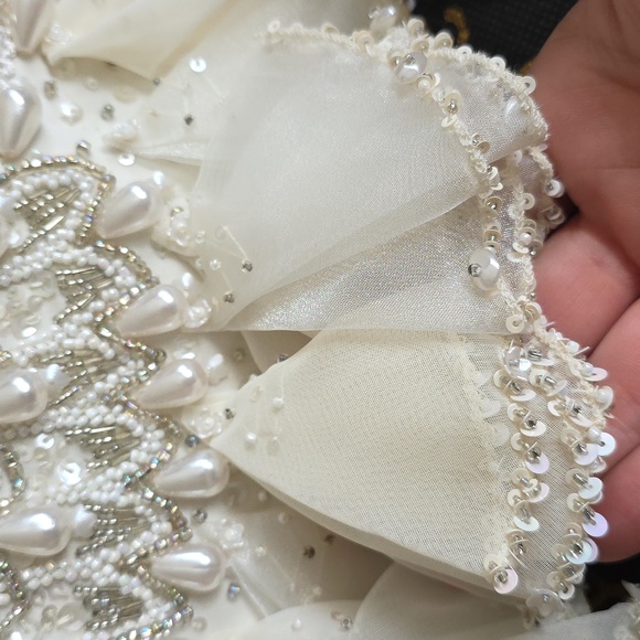Mary Frances Pearl Beaded Clutch 🤍